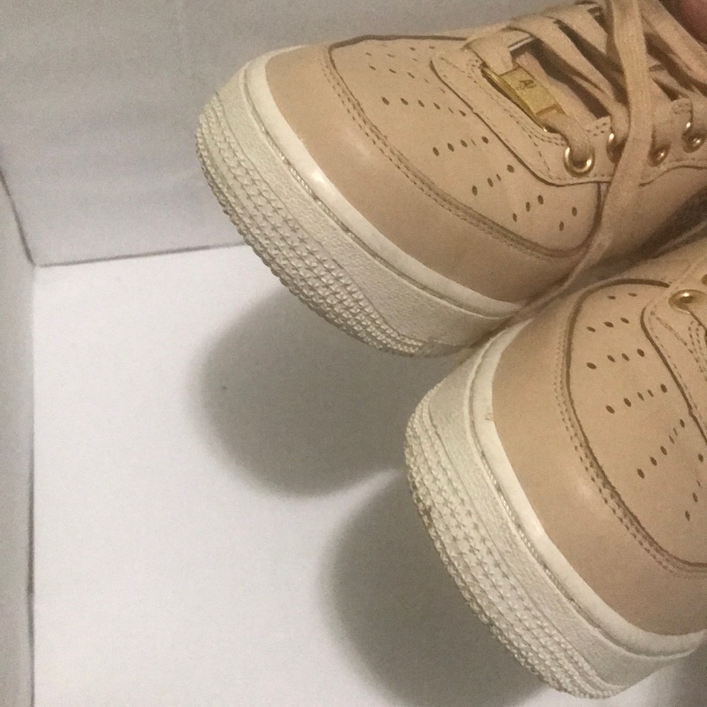 Nike Air Force 1 (AF-1)82. Men size 7. - Picture 8 of 13